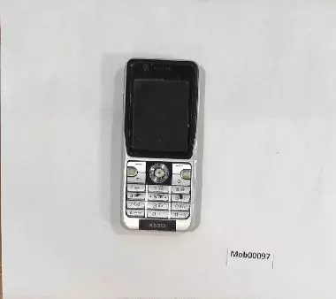 Сотовый телефон Sony Ericsson K530i без АКБ, задней крышки, экран не разбит
